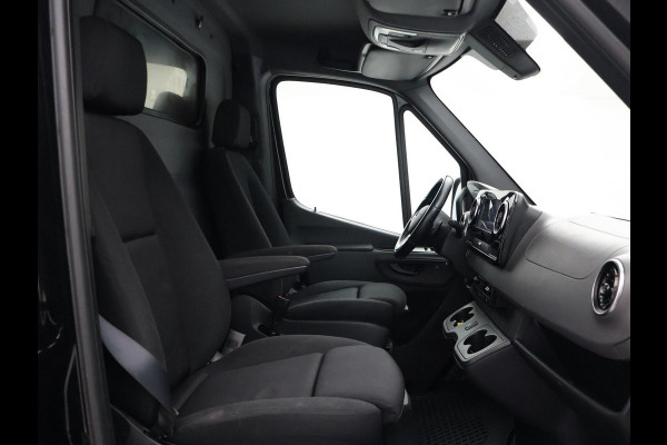 Mercedes-Benz Sprinter 319 3.0 CDI V6 190 PK L2H1 + LUCHTVERING | LED | ELEKTTR. SCHUIFDEUR | 360 CAMERA | 3500 KG TREKHAAK