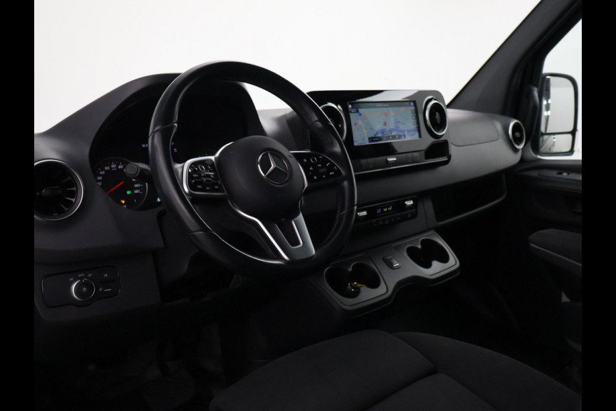 Mercedes-Benz Sprinter 319 3.0 CDI V6 190 PK L2H1 + LUCHTVERING | LED | ELEKTTR. SCHUIFDEUR | 360 CAMERA | 3500 KG TREKHAAK