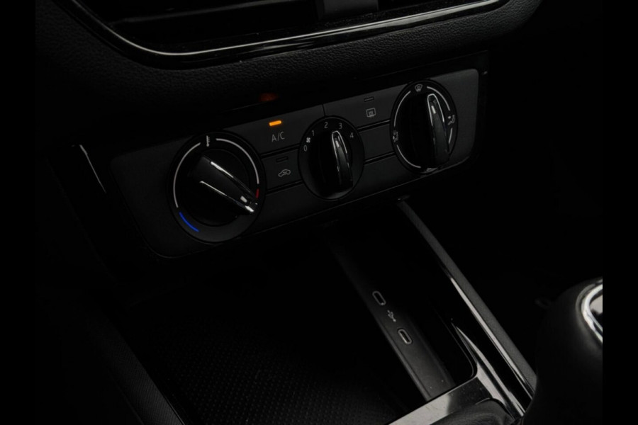 Škoda Kamiq 1.0 TSI Business Edition | Fabrieksgarantie | PDC | LED