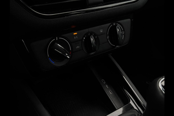 Škoda Kamiq 1.0 TSI Business Edition | Fabrieksgarantie | PDC | LED