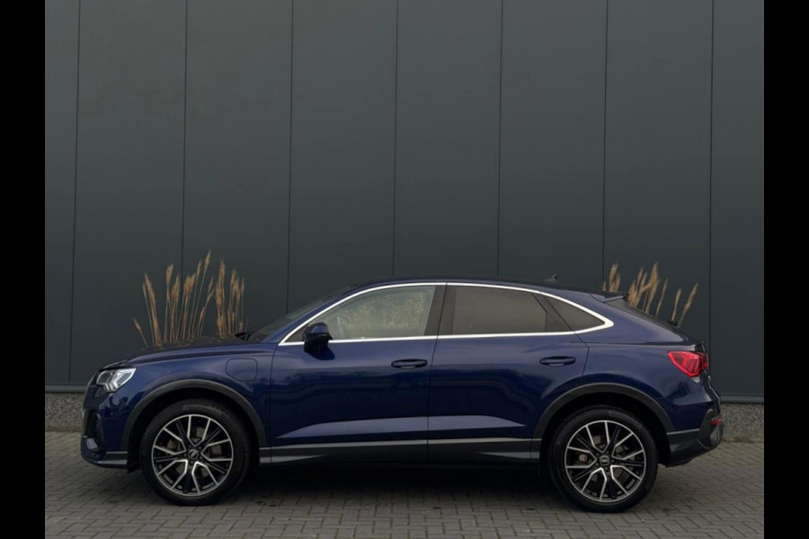 Audi Q3 Sportback 45 TFSI e | S Line | Matrix | 360 | Dodehoek