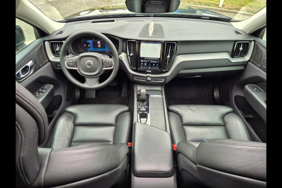 Volvo XC60 2.0 T6 Plug-in AWD Ultimate Bright Headup! Pano! Trekhaak! Memory! Electrische Achterklep!