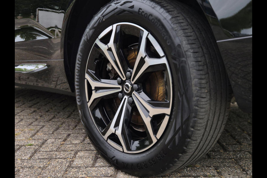 Volvo XC60 2.0 T6 Plug-in AWD Ultimate Bright Headup! Pano! Trekhaak! Memory! Electrische Achterklep!