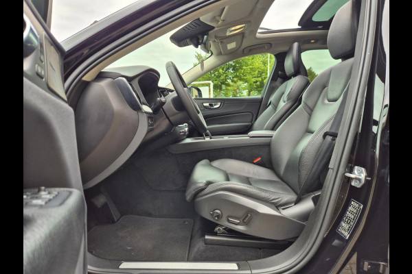 Volvo XC60 2.0 T6 Plug-in AWD Ultimate Bright Headup! Pano! Trekhaak! Memory! Electrische Achterklep!