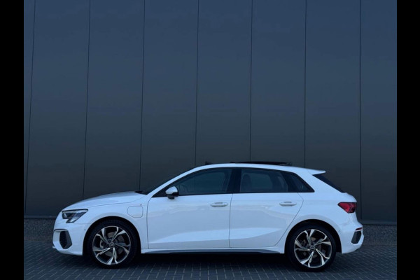 Audi A3 Sportback 40 TFSI e | 3x S-Line | Pano | Camera | Matrix