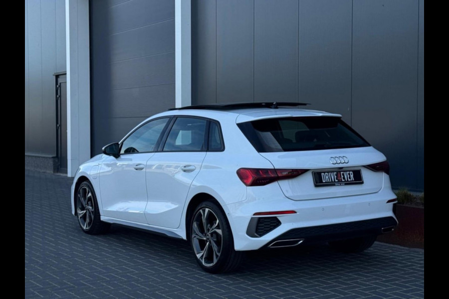 Audi A3 Sportback 40 TFSI e | 3x S-Line | Pano | Camera | Matrix