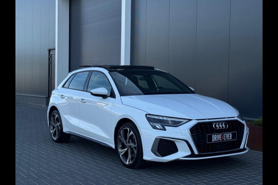 Audi A3 Sportback 40 TFSI e | 3x S-Line | Pano | Camera | Matrix