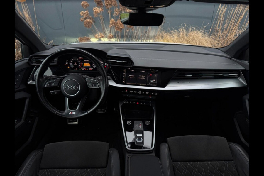 Audi A3 Sportback 40 TFSI e | 3x S-Line | Pano | Camera | Matrix