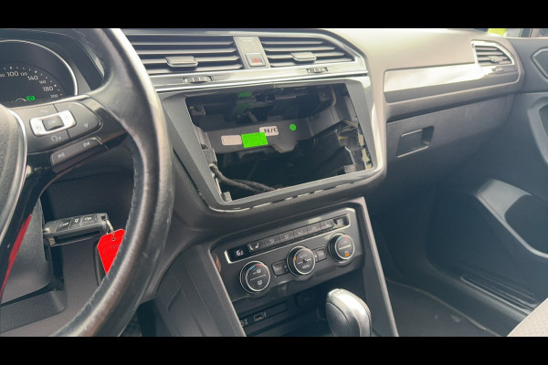 Volkswagen Tiguan Allspace 1.4 TSI 150PK COMFORTLINE 7-PERSOONS ELEKTR.KLEP/ACC/7-PERSOONS *mist Multimedia scherm*