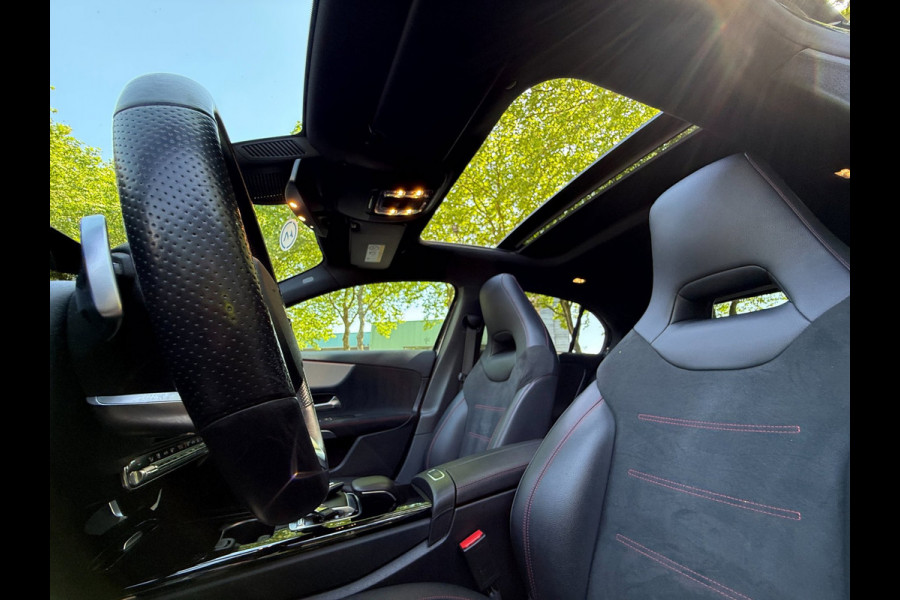 Mercedes-Benz A-Klasse 200 Business Solution AMG Automaat Pano Burmester