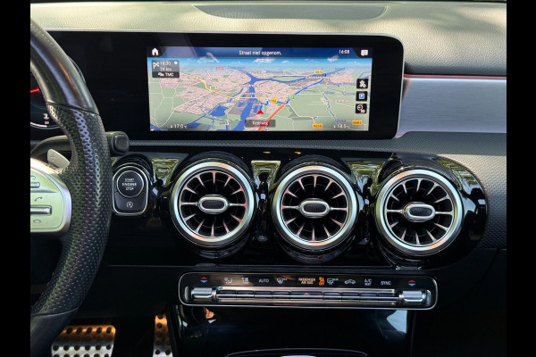 Mercedes-Benz A-Klasse 200 Business Solution AMG Automaat Pano Burmester