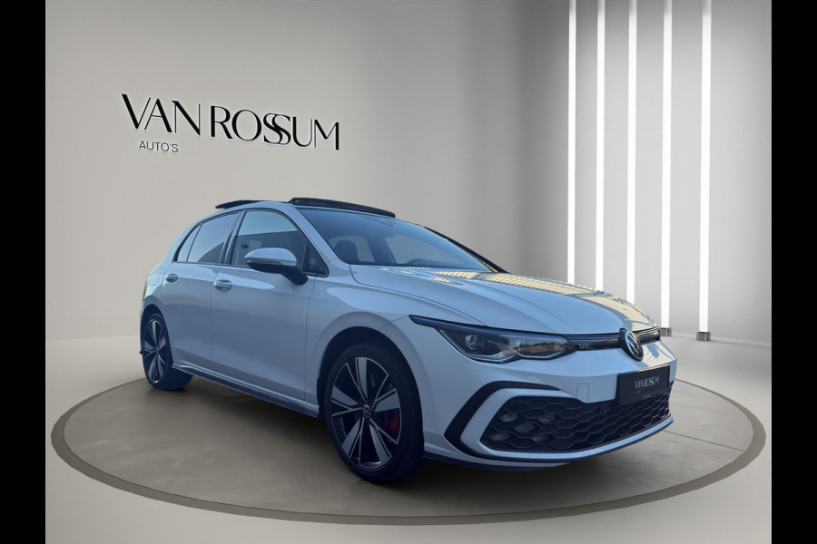 Volkswagen Golf 1.4 eHybrid GTE Pano | Sfeer | Matrix-Led | Camera | Stoelverw | Led mistlampen | Carplay |