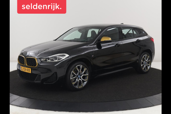 BMW X2 xDrive25e Goldplay Edition | SOH 82,1% | M Sport | Leder | Head-Up | Sportstoelen | 19'' velgen | Sfeerverlichting | Camera | Stoelverwarming | Navigatie | Full LED | Keyless | DAB | Park Assist | Memory | PHEV | Plug In