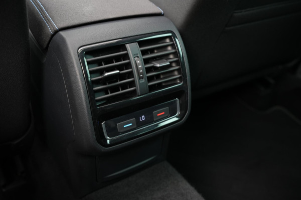 Volkswagen Passat 1.4 TSI PHEV GTE Pano