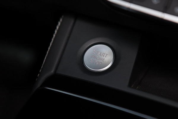 Audi Q5 55 TFSI e 3x S-Line QUATTRO / PANO / HUD / MEMORY / B&O / MASSAGE