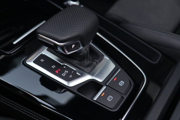 Audi Q5 55 TFSI e 3x S-Line QUATTRO / PANO / HUD / MEMORY / B&O / MASSAGE