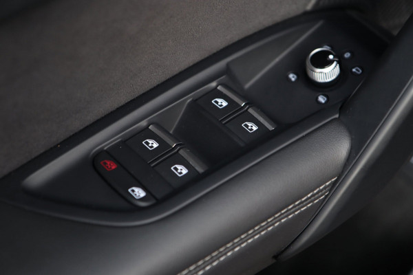 Audi Q5 55 TFSI e 3x S-Line QUATTRO / PANO / HUD / MEMORY / B&O / MASSAGE