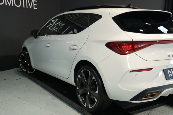 CUPRA Leon 1.4 e-Hybrid / PANO / ACC / CAMERA / KEYLESS / STUUR+STOELVERW