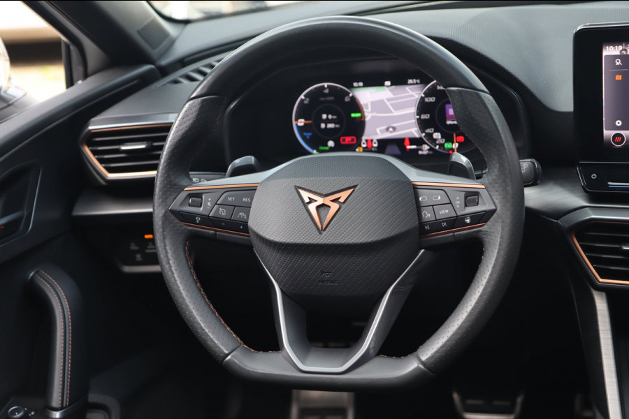 CUPRA Leon 1.4 e-Hybrid / PANO / ACC / CAMERA / KEYLESS / STUUR+STOELVERW
