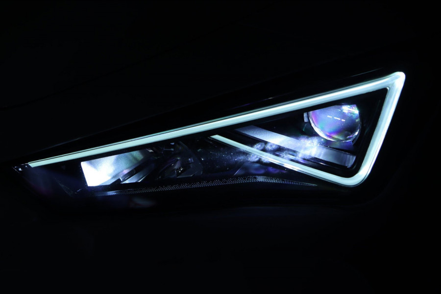 CUPRA Leon 1.4 e-Hybrid / PANO / ACC / CAMERA / KEYLESS / STUUR+STOELVERW
