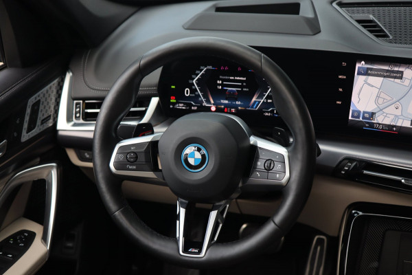 BMW X1 XDrive30e M Sport / PANO / HUD / MEMORY / H&K / 360 / KEYLESS / 20'