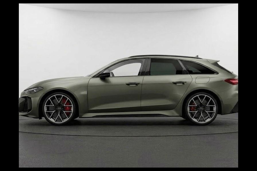 Audi RS5 Avant e-hybrid 470 kW / 639 pk | Audi Sportpakket | B&O Premium soundsysteem | Remzadels rood | Panorama-glasdak |