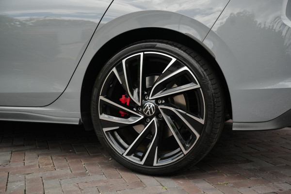 Volkswagen Golf 2.0 TSI GTI Pano IQ 245PK H&K