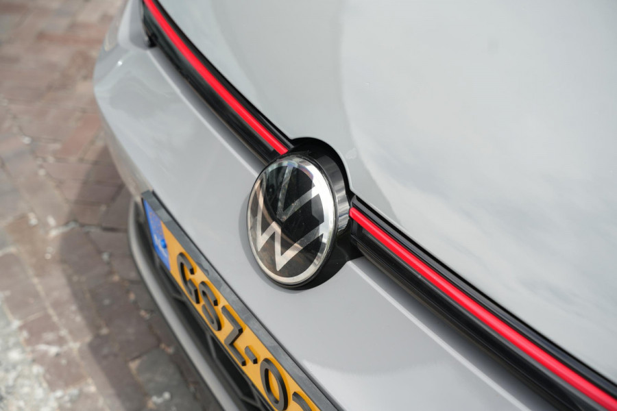 Volkswagen Golf 2.0 TSI GTI Pano IQ 245PK H&K