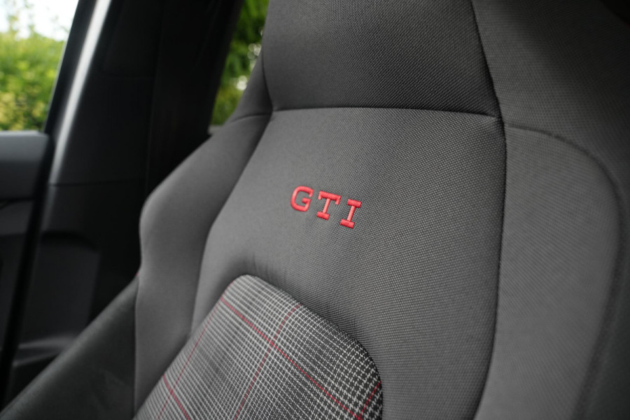 Volkswagen Golf 2.0 TSI GTI Pano IQ 245PK H&K