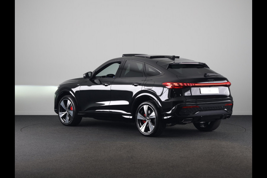 Audi Q5 Sportback S edition e-hybrid 367 pk | Panorama-glasdak | B&O 3D sound | Trekhaak, elektr | Stoelventilatie voor |