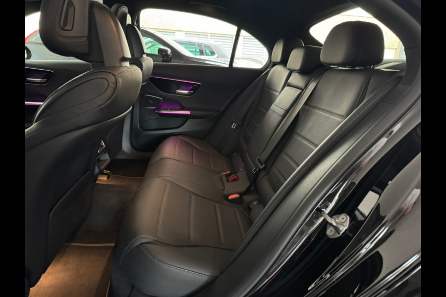 Mercedes-Benz C-Klasse 300 e AMG Pano|Memory|Sfeer|C63S|BTW