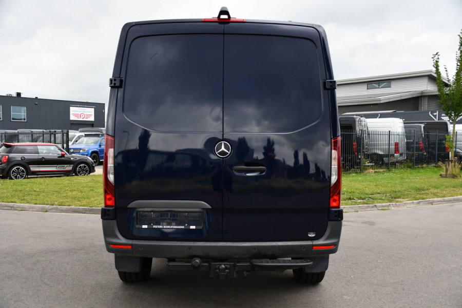 Mercedes-Benz Sprinter 319 V6 3.0 CDI L2H1 PB Edition Adapteive Cruise, 360 Camera, Carplay, LED, 10,5'' Mbux, LED, Sensoren, Trekhaak, Multimedia, Uniek!