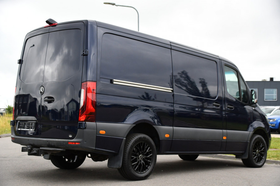 Mercedes-Benz Sprinter 319 V6 3.0 CDI L2H1 PB Edition Adapteive Cruise, 360 Camera, Carplay, LED, 10,5'' Mbux, LED, Sensoren, Trekhaak, Multimedia, Uniek!