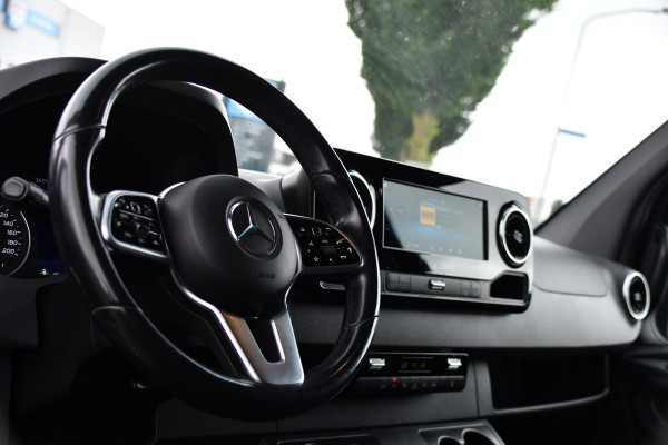Mercedes-Benz Sprinter 319 V6 3.0 CDI L2H1 PB Edition Adapteive Cruise, 360 Camera, Carplay, LED, 10,5'' Mbux, LED, Sensoren, Trekhaak, Multimedia, Uniek!