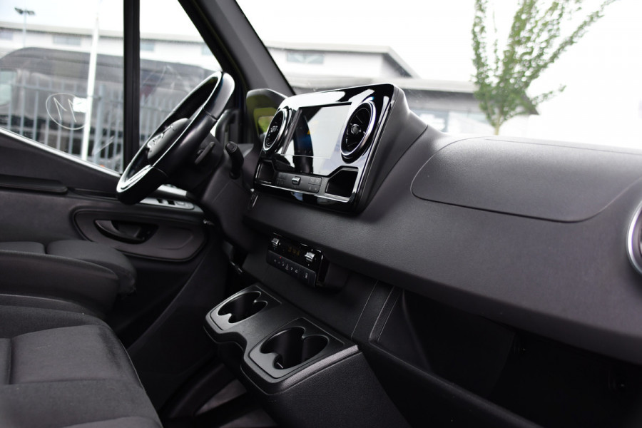 Mercedes-Benz Sprinter 319 V6 3.0 CDI L2H1 PB Edition Adapteive Cruise, 360 Camera, Carplay, LED, 10,5'' Mbux, LED, Sensoren, Trekhaak, Multimedia, Uniek!