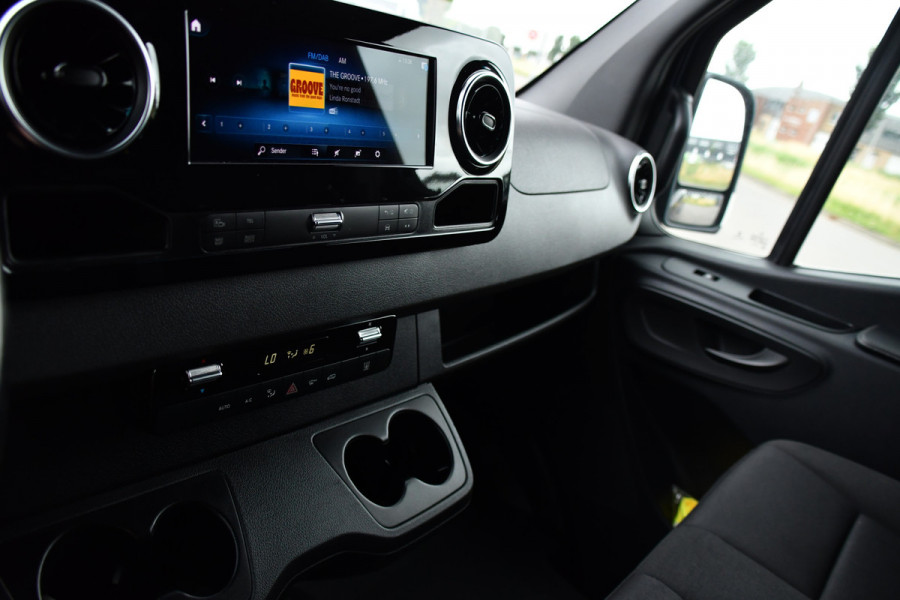 Mercedes-Benz Sprinter 319 V6 3.0 CDI L2H1 PB Edition Adapteive Cruise, 360 Camera, Carplay, LED, 10,5'' Mbux, LED, Sensoren, Trekhaak, Multimedia, Uniek!