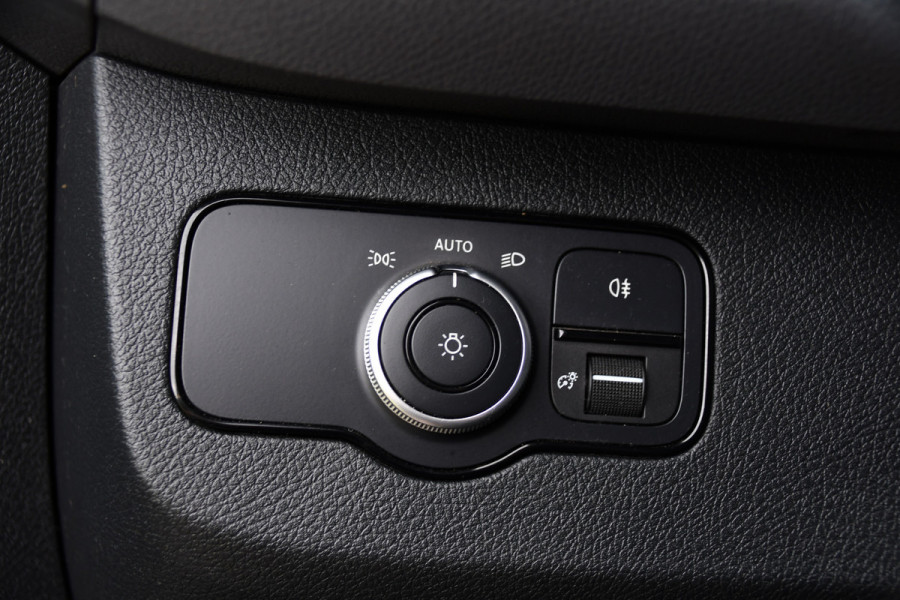 Mercedes-Benz Sprinter 319 V6 3.0 CDI L2H1 PB Edition Adapteive Cruise, 360 Camera, Carplay, LED, 10,5'' Mbux, LED, Sensoren, Trekhaak, Multimedia, Uniek!