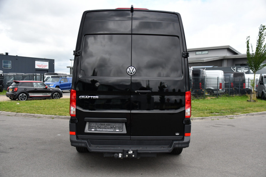 Volkswagen Crafter 35 2.0 TDI L3H3 Highline Black Edition Camera, Cruise, Carplay, LED, Clima, Automaat, Trekhaak, Sensoren, Uniek!