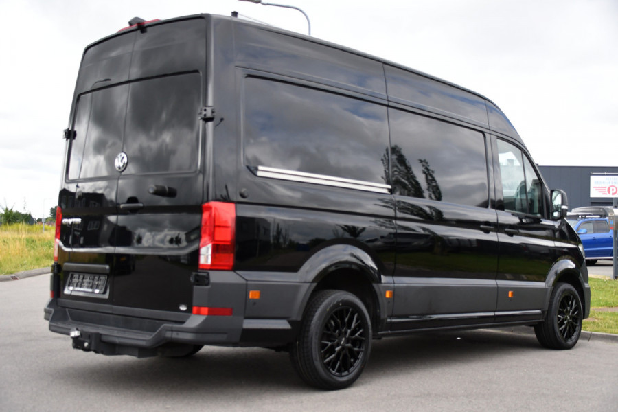 Volkswagen Crafter 35 2.0 TDI L3H3 Highline Black Edition Camera, Cruise, Carplay, LED, Clima, Automaat, Trekhaak, Sensoren, Uniek!