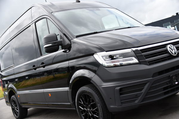 Volkswagen Crafter 35 2.0 TDI L3H3 Highline Black Edition Camera, Cruise, Carplay, LED, Clima, Automaat, Trekhaak, Sensoren, Uniek!
