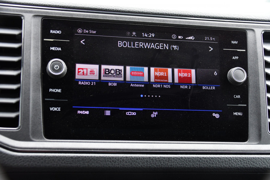 Volkswagen Crafter 35 2.0 TDI L3H3 Highline Black Edition Camera, Cruise, Carplay, LED, Clima, Automaat, Trekhaak, Sensoren, Uniek!