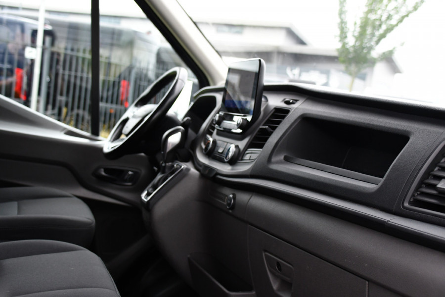 Ford Transit 350 2.0 TDCI L3H2 Raptor Edition Camera, Cruise, Carplay, 130pk, Automaat, Trekhaak, Multimedia,