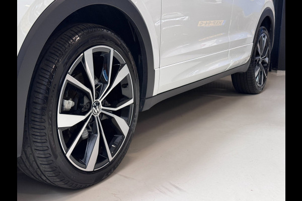Volkswagen T-Cross 1.5 TSI 3X R-Line | IQ LIGHT | CAM | KEYLESS | FACELIFT