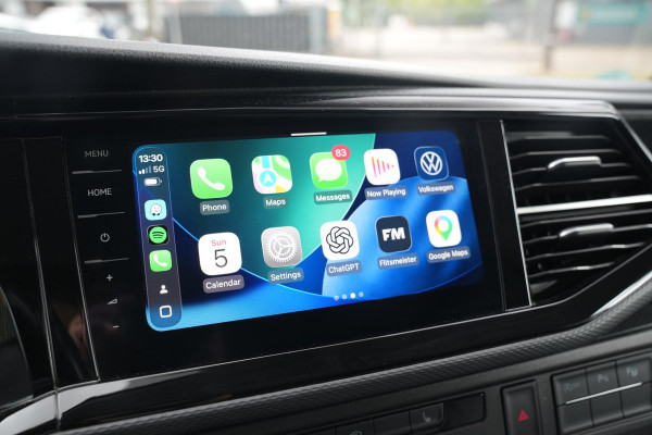 Volkswagen Transporter 2.0 TDI L1H1 4Motion Edition | Automaat | Trekhaak | Multifunctioneel Stuurwiel | Navigatie | Parkeerhulp Voor + Achter | Cruise Control | LED-Koplampen | LED-Achterlichten | Achteruitrijcamera | Airco | DAB+ | Apple/Android Carplay |