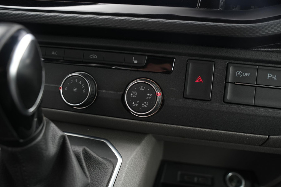 Volkswagen Transporter 2.0 TDI L1H1 4Motion Edition | Automaat | Trekhaak | Multifunctioneel Stuurwiel | Navigatie | Parkeerhulp Voor + Achter | Cruise Control | LED-Koplampen | LED-Achterlichten | Achteruitrijcamera | Airco | DAB+ | Apple/Android Carplay |