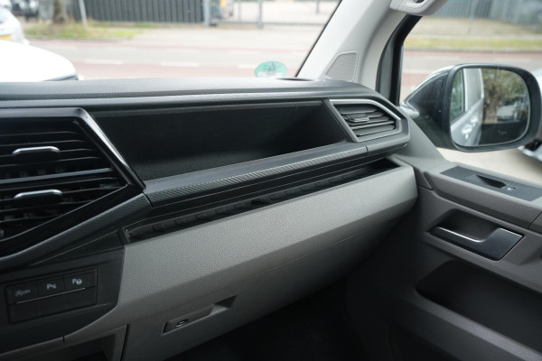 Volkswagen Transporter 2.0 TDI L1H1 4Motion Edition | Automaat | Trekhaak | Multifunctioneel Stuurwiel | Navigatie | Parkeerhulp Voor + Achter | Cruise Control | LED-Koplampen | LED-Achterlichten | Achteruitrijcamera | Airco | DAB+ | Apple/Android Carplay |