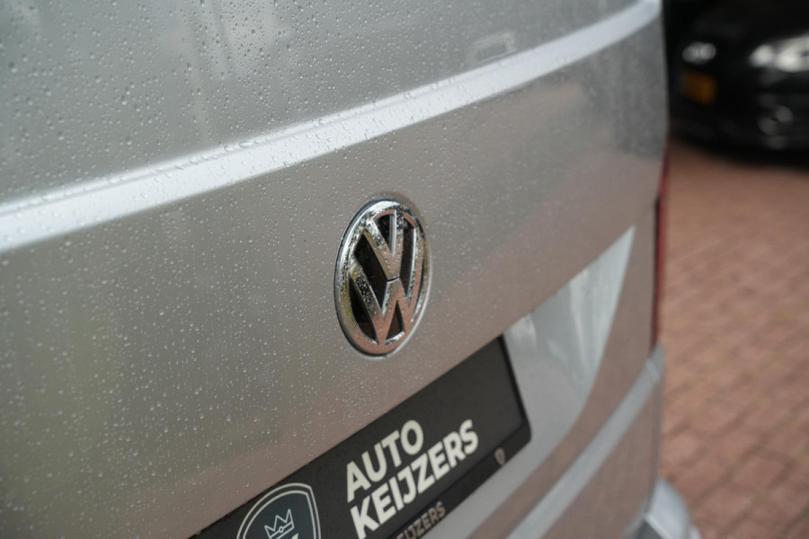 Volkswagen Transporter 2.0 TDI L1H1 4Motion Edition | Automaat | Trekhaak | Multifunctioneel Stuurwiel | Navigatie | Parkeerhulp Voor + Achter | Cruise Control | LED-Koplampen | LED-Achterlichten | Achteruitrijcamera | Airco | DAB+ | Apple/Android Carplay |