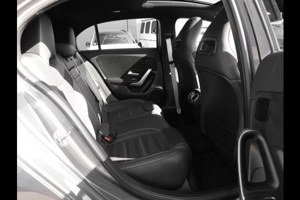 Mercedes-Benz A-Klasse 250e AMG ** NIGHT, MBUX+, PANO, MEMO, DISTR, 2-Zone CLIMA, 19-inch LMV,  ** 1e EIG - UNFALLFREI ** ** INFORMEER OOK NAAR ONZE AANTREKKELIJKE FINANCIAL-LEASE TARIEVEN **