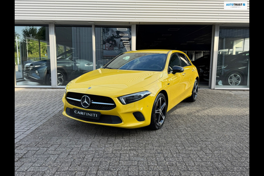 Mercedes-Benz A-Klasse 250 e Advantage 218 Pk | Widescreen | Navigatie | Cruise | Camera | Clima | Lichtmetaal.