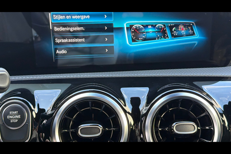 Mercedes-Benz A-Klasse 250 e Advantage 218 Pk | Widescreen | Navigatie | Cruise | Camera | Clima | Lichtmetaal.
